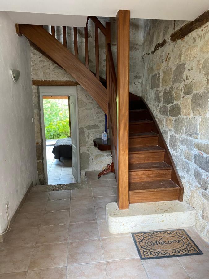 CHEZ SOPHIE -Chambres d’hôtes, Gîte et Gîte équestre Clermont-Dessous Esterno foto