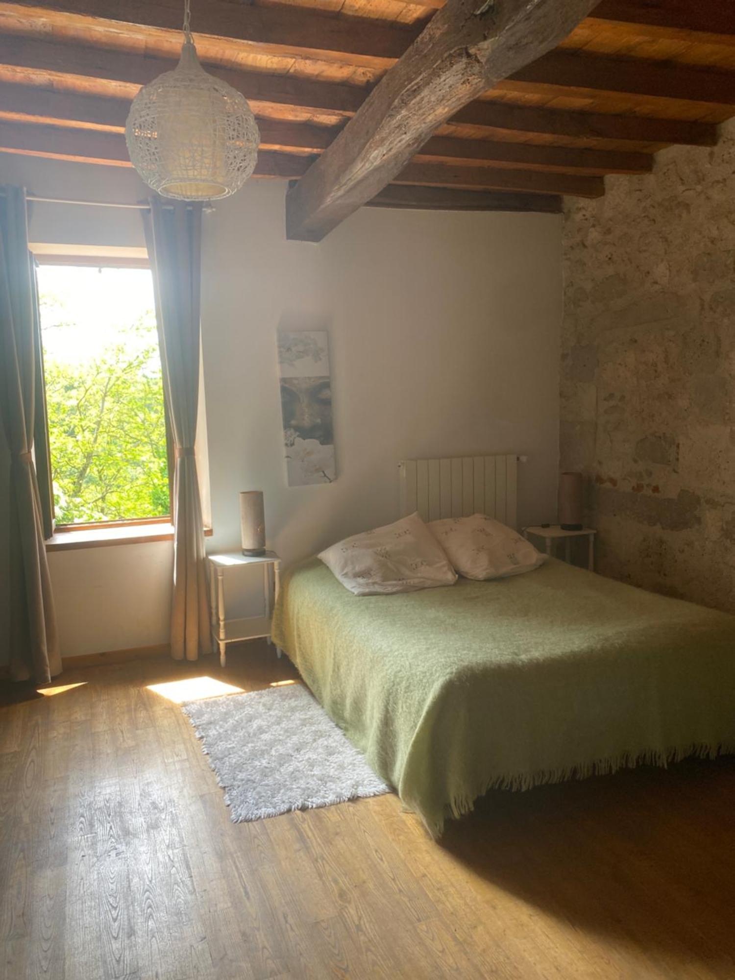 CHEZ SOPHIE -Chambres d’hôtes, Gîte et Gîte équestre Clermont-Dessous Esterno foto